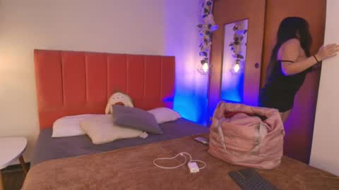 Shadya online show from 04/22/26, 03:09