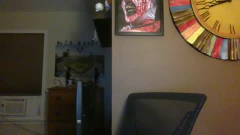 Snapshot of shadyyyyyy7 chatting on 06/27/26, 02:27 Shady online show from 06/27/26, 02:27