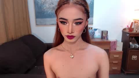 shaina online show from 12/21/25, 10:39