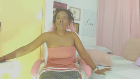 Snapshot of shaira___ chatting on 12/07/24, 12:52 Shaira online show from 12/07/24, 12:52