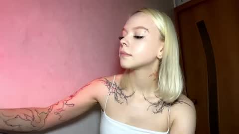 Snapshot of shakianitti chatting on 08/08/26, 03:47 Nitti online show from 08/08/26, 03:47