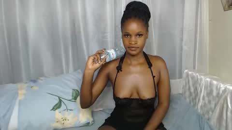 shaky xxx online show from 10/13/25, 01:11