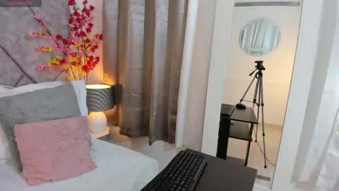 Shanily online show from 04/14/26, 07:31