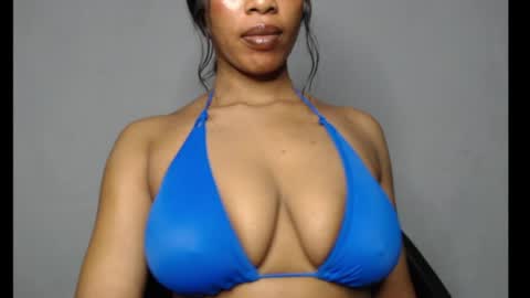 Snapshot of shallie_x chatting on 06/28/26, 10:27 ESTHER online show from 06/28/26, 10:27