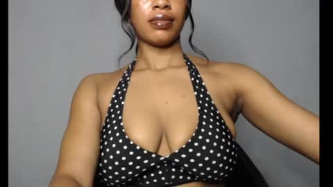 Snapshot of shallie_x chatting on 07/06/26, 02:47 ESTHER online show from 07/06/26, 02:47