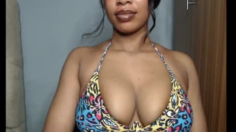 Snapshot of shallie_x chatting on 07/24/26, 10:35 ESTHER online show from 07/24/26, 10:35