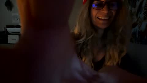 Snapshot of shamanwoman chatting on 12/24/24, 12:55 Shaman Woman online show from 12/24/24, 12:55