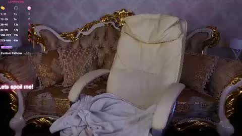 Lessi online show from 07/14/26, 10:32