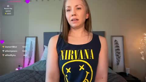 Shalynn online show from 04/15/26, 05:53