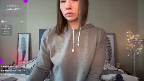 Shalynn online show from 06/08/26, 04:18
