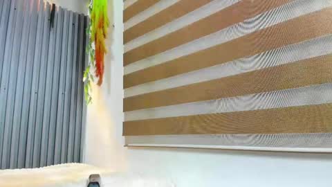 Snapshot of shammy_rosse chatting on 05/27/26, 05:04 shammy_rosse online show from 05/27/26, 05:04