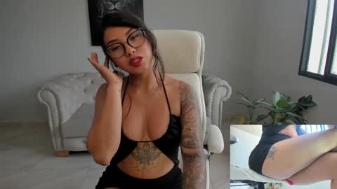 Snapshot of shanabellucy chatting on 01/09/25, 05:54 onlyfans shanabellucy online show from 01/09/25, 05:54
