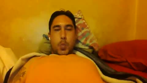 shanan2018 online show from 12/14/25, 02:33