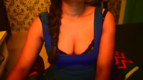 Snapshot of shanaya_indian chatting on 12/02/25, 01:11 shanaya indian online show from 12/02/25, 01:11