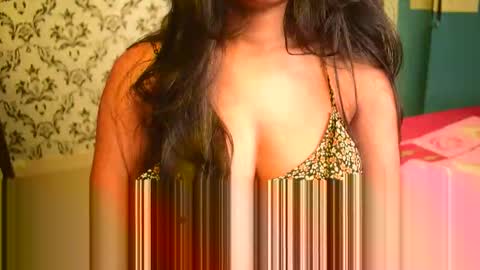 Snapshot of shanaya_indian chatting on 02/02/26, 04:11 shanaya indian online show from 02/02/26, 04:11