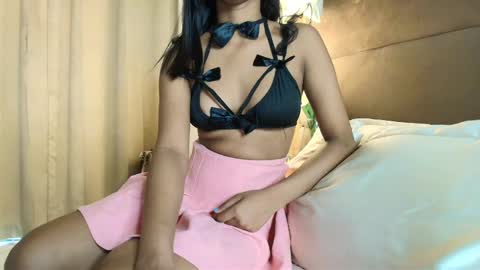 Snapshot of shanayakapoor chatting on 05/17/26, 05:38 Shanaya Kappor online show from 05/17/26, 05:38