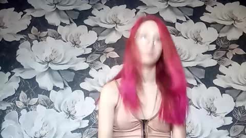 Lia online show from 10/08/25, 01:47