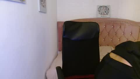 shanelle online show from 02/14/25, 03:00