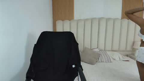 shanelle online show from 04/23/26, 12:04