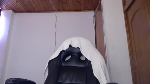 shanel_lozano online show from 04/21/26, 04:56