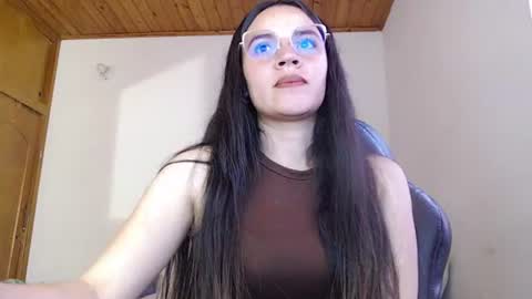 Snapshot of shanel_lozano chatting on 06/21/26, 07:38 shanel_lozano online show from 06/21/26, 07:38