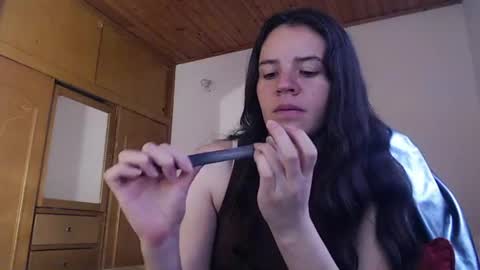 Snapshot of shanel_lozano chatting on 07/21/26, 04:42 shanel_lozano online show from 07/21/26, 04:42