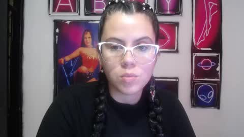 Snapshot of shanellmoore chatting on 12/11/24, 04:31 Shanell Moore online show from 12/11/24, 04:31