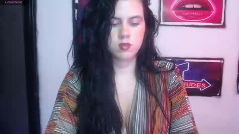 Snapshot of shanellmoore chatting on 01/30/25, 03:08 Shanell Moore online show from 01/30/25, 03:08