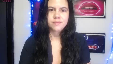 Snapshot of shanellmoore chatting on 02/11/25, 09:20 Shanell Moore online show from 02/11/25, 09:20