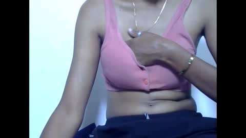 Snapshot of shaniya_cute chatting on 02/20/25, 07:34 shaniya online show from 02/20/25, 07:34