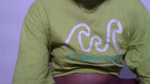 Snapshot of shaniya_cute chatting on 02/27/25, 05:45 shaniya online show from 02/27/25, 05:45