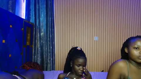 Shaniz online show from 11/14/25, 03:38