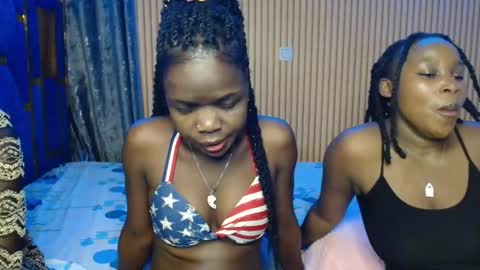 Shaniz online show from 11/17/25, 03:18