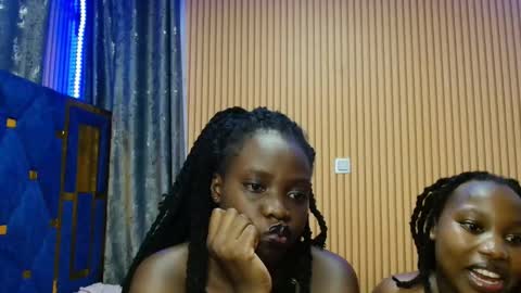 Shaniz online show from 11/26/25, 03:40