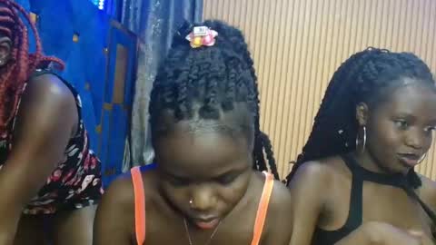 Shaniz online show from 11/26/25, 05:14