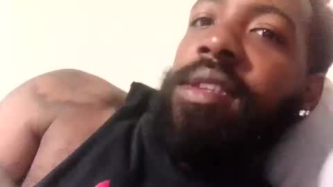 Snapshot of shann0n3 chatting on 11/18/25, 07:13 shann0n3 online show from 11/18/25, 07:13