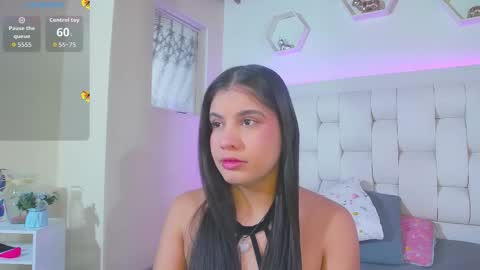 Shana online show from 10/25/25, 01:40