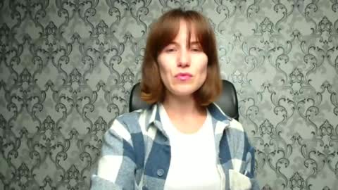 Shannen online show from 10/21/25, 11:11