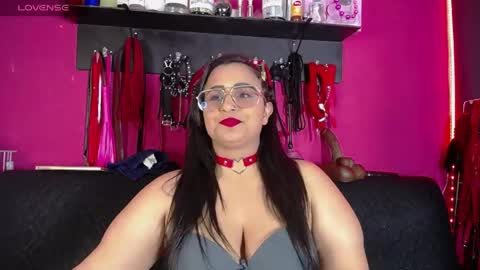 Snapshot of shannon_queen_ chatting on 05/31/26, 03:36 Shannon online show from 05/31/26, 03:36