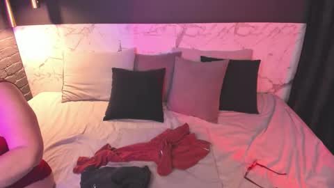 Shannon online show from 12/04/25, 05:17