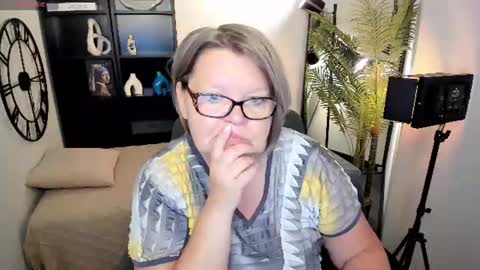 Shannon online show from 07/18/26, 05:11