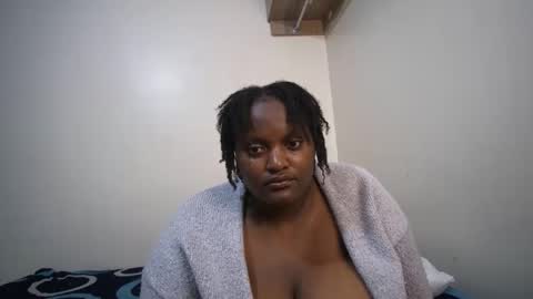 Snapshot of shanny_123 chatting on 05/12/26, 08:00 shanny_123 online show from 05/12/26, 08:00