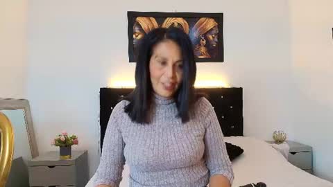Snapshot of shanon_mature_ chatting on 06/10/26, 07:24 Shanon online show from 06/10/26, 07:24