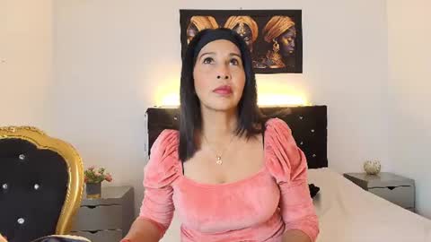 Snapshot of shanon_mature_ chatting on 06/11/26, 07:45 Shanon online show from 06/11/26, 07:45