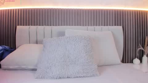 SHANON online show from 11/13/25, 07:02