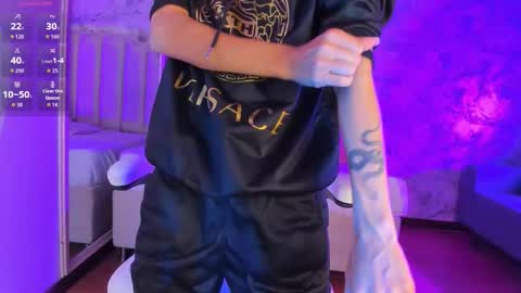 Snapshot of shantal_thompson21 chatting on 12/05/25, 04:32 Shantal online show from 12/05/25, 04:32