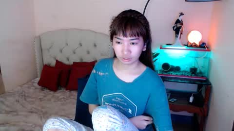 Snapshot of shantalfoxxy chatting on 02/24/25, 01:24 SHANTA FOX s online show from 02/24/25, 01:24