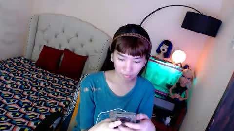 Snapshot of shantalfoxxy chatting on 11/04/25, 01:32 SHANTA FOX s online show from 11/04/25, 01:32