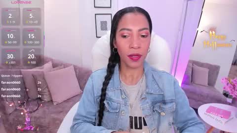 Shantall wills online show from 10/22/25, 06:51