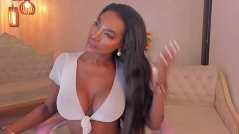 ShantallKnowles online show from 03/25/26, 01:50